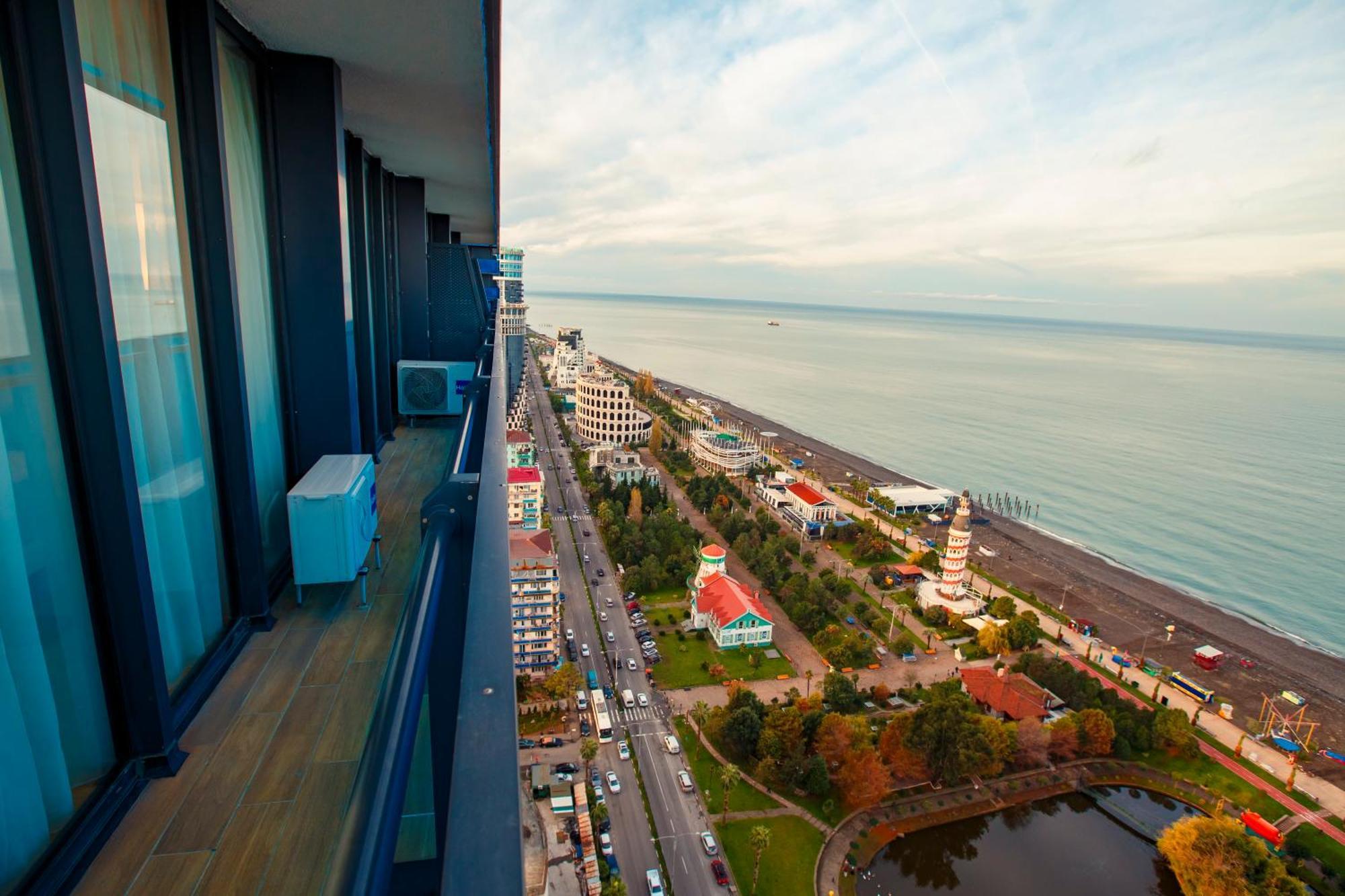 Panorama Orbi Beach Resort Center Suite Батумі Екстер'єр фото