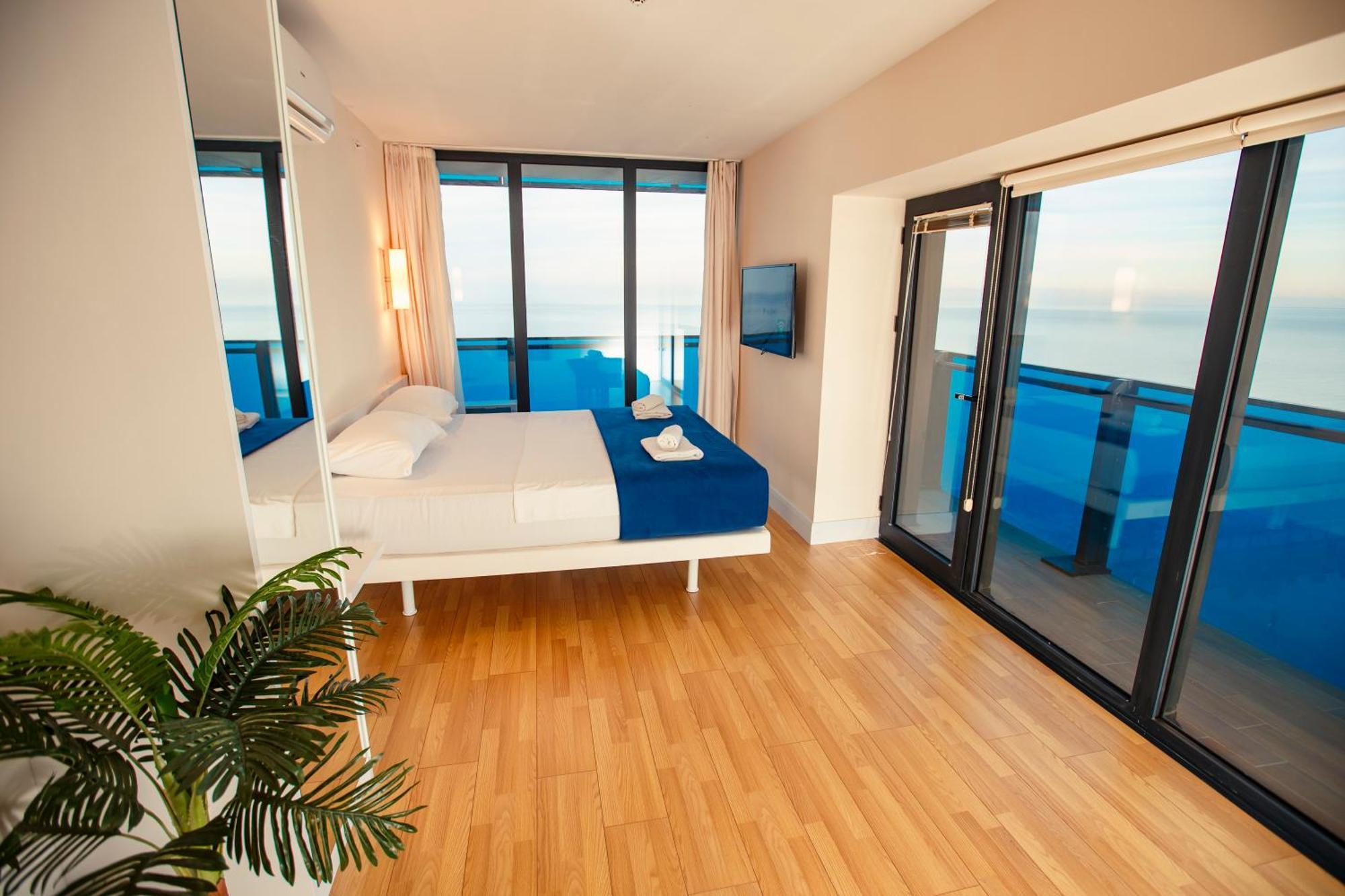Panorama Orbi Beach Resort Center Suite Батумі Екстер'єр фото