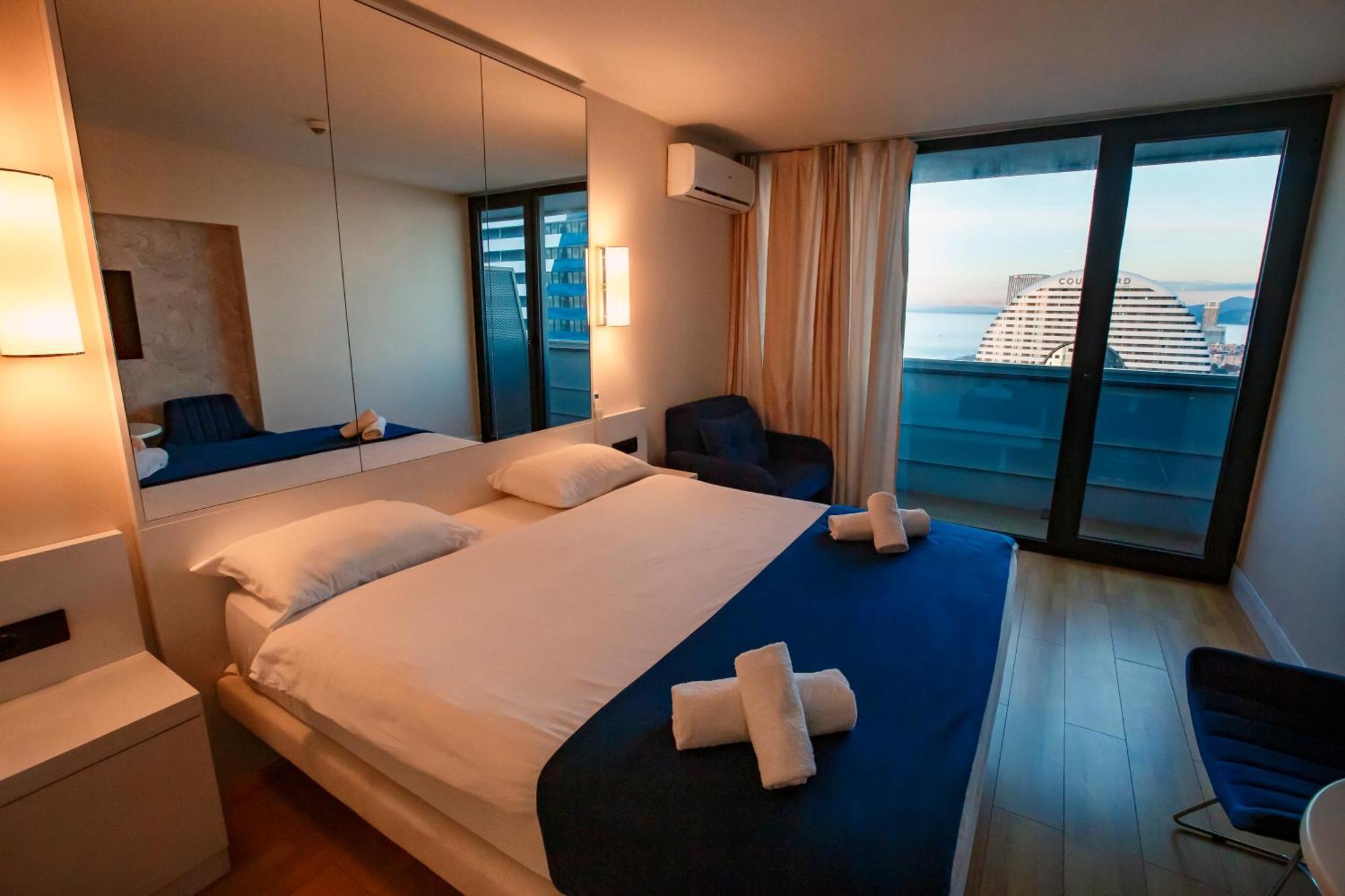 Panorama Orbi Beach Resort Center Suite Батумі Екстер'єр фото