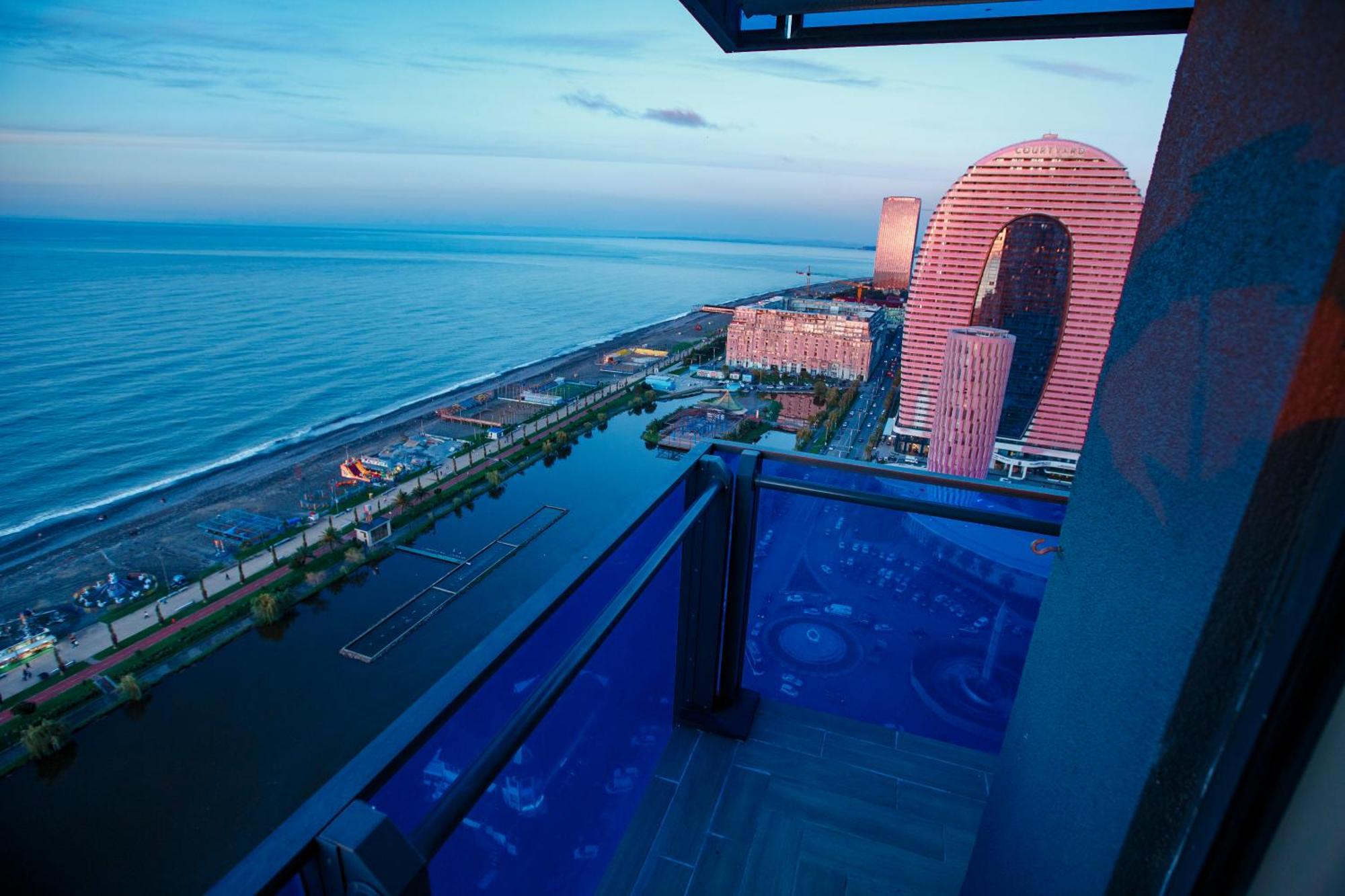 Panorama Orbi Beach Resort Center Suite Батумі Екстер'єр фото