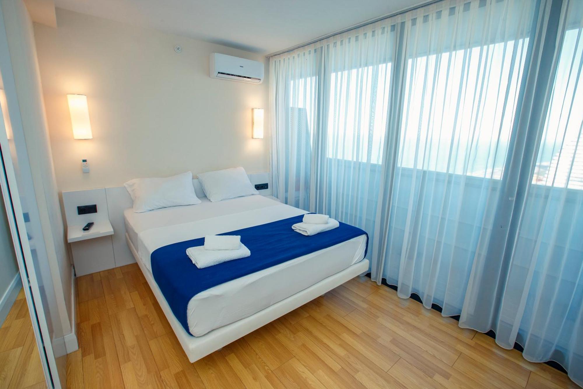 Panorama Orbi Beach Resort Center Suite Батумі Екстер'єр фото